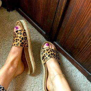 Cheetah print slide sandals size 7.5